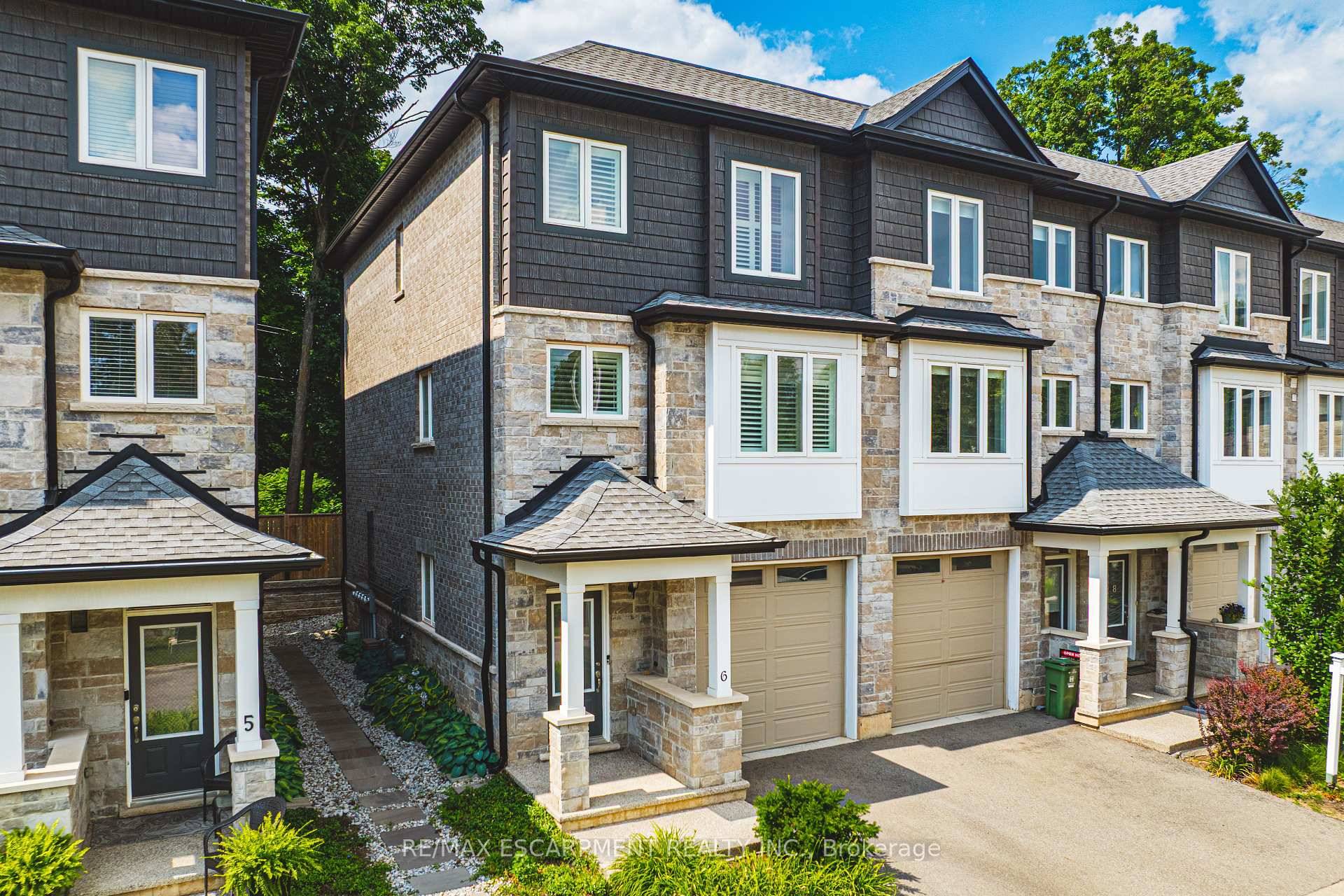 Stunning end unit town located in desirable sought after Ancaster village, walkable to coffee shops, fabulous dining, French bakery, summer farmers market, memorial arts center, trails, schools, grocery and more ...