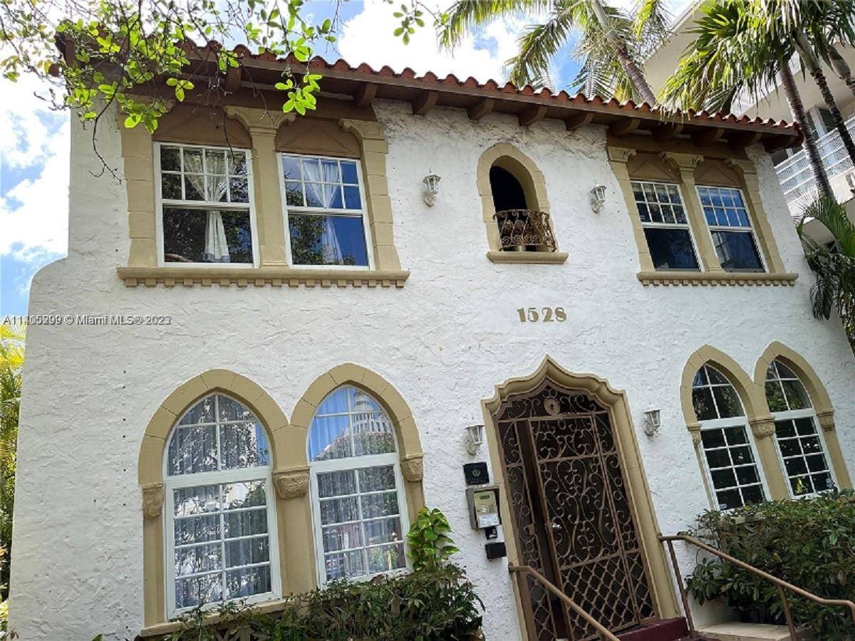 Fully Furnished 2Br 2BA corner unit with a nice sized balcony overlooking garden.