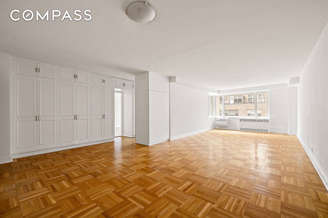 Apt 12D at 411 East 53rd Street is a hi floor, large, beautiful, and light filled 2 Bedroom, 2 bathroom home.