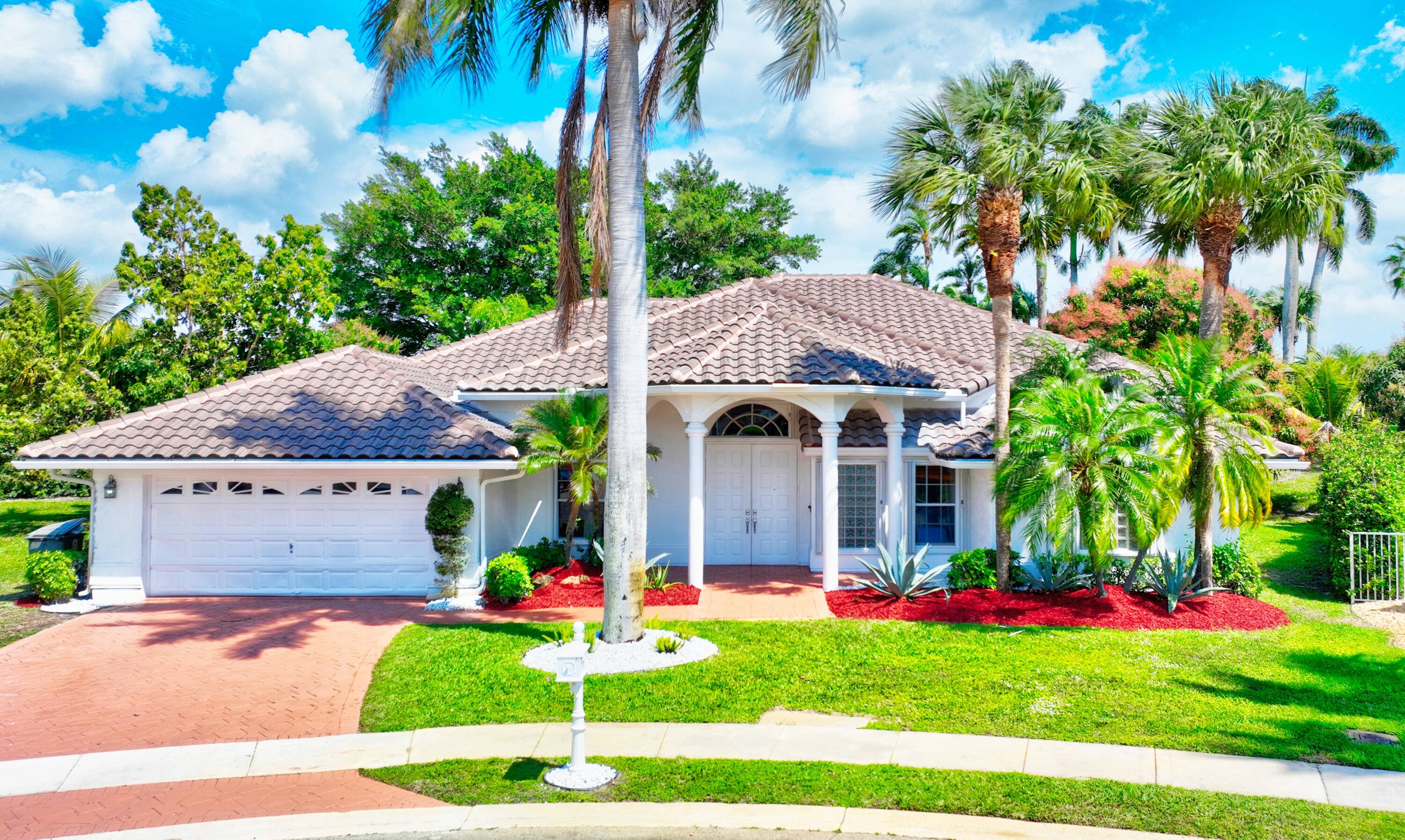 Step into luxury with this stunningly renovated home, nestled in a private cul de sac on an oversized pie shaped lot.