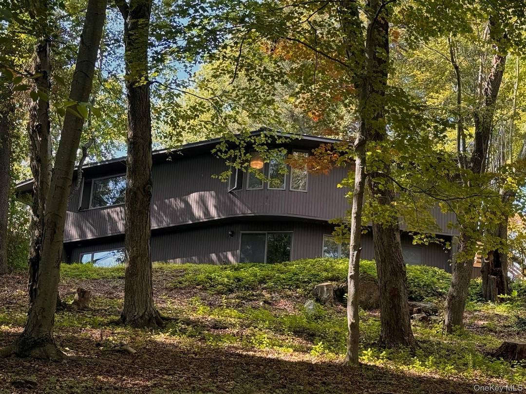 This short term rental opportunity comes furnished.