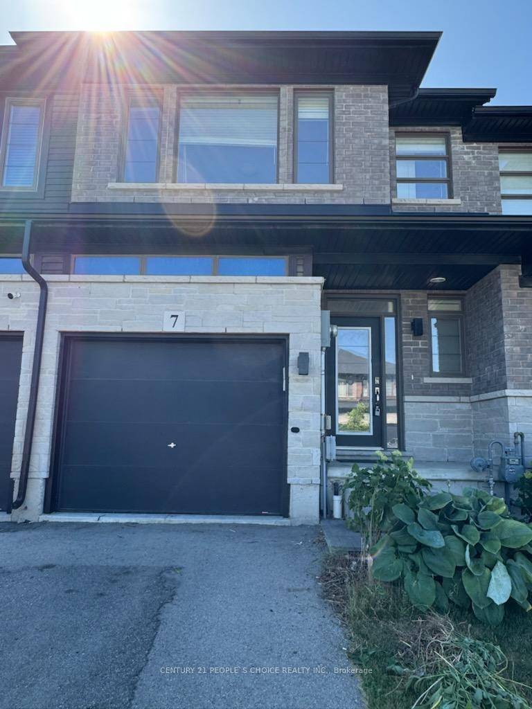 Located in the sought after Stoney Creek Mountain community, this home is surrounded by convenient amenities and vibrant local influences.