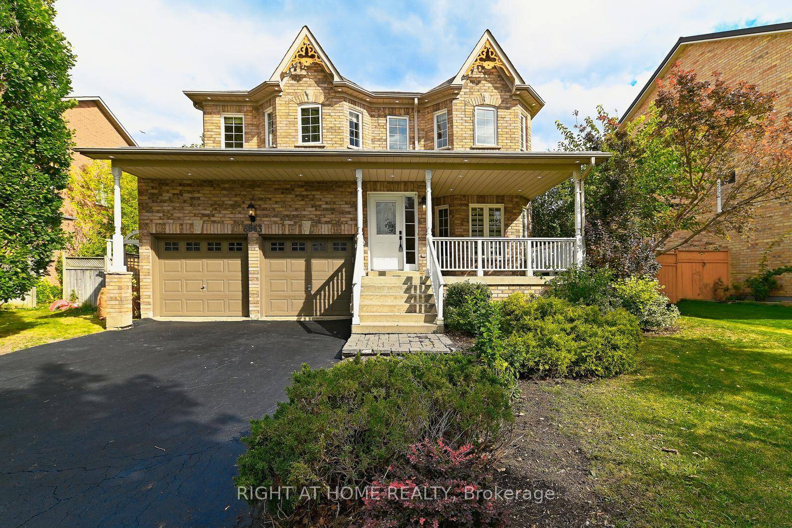 Welcome to this stunning 5 bedroom, 4 bathroom detached brick home in the prestigious cul de sac of Old Meadowvale Village, offering 3, 117 sq.
