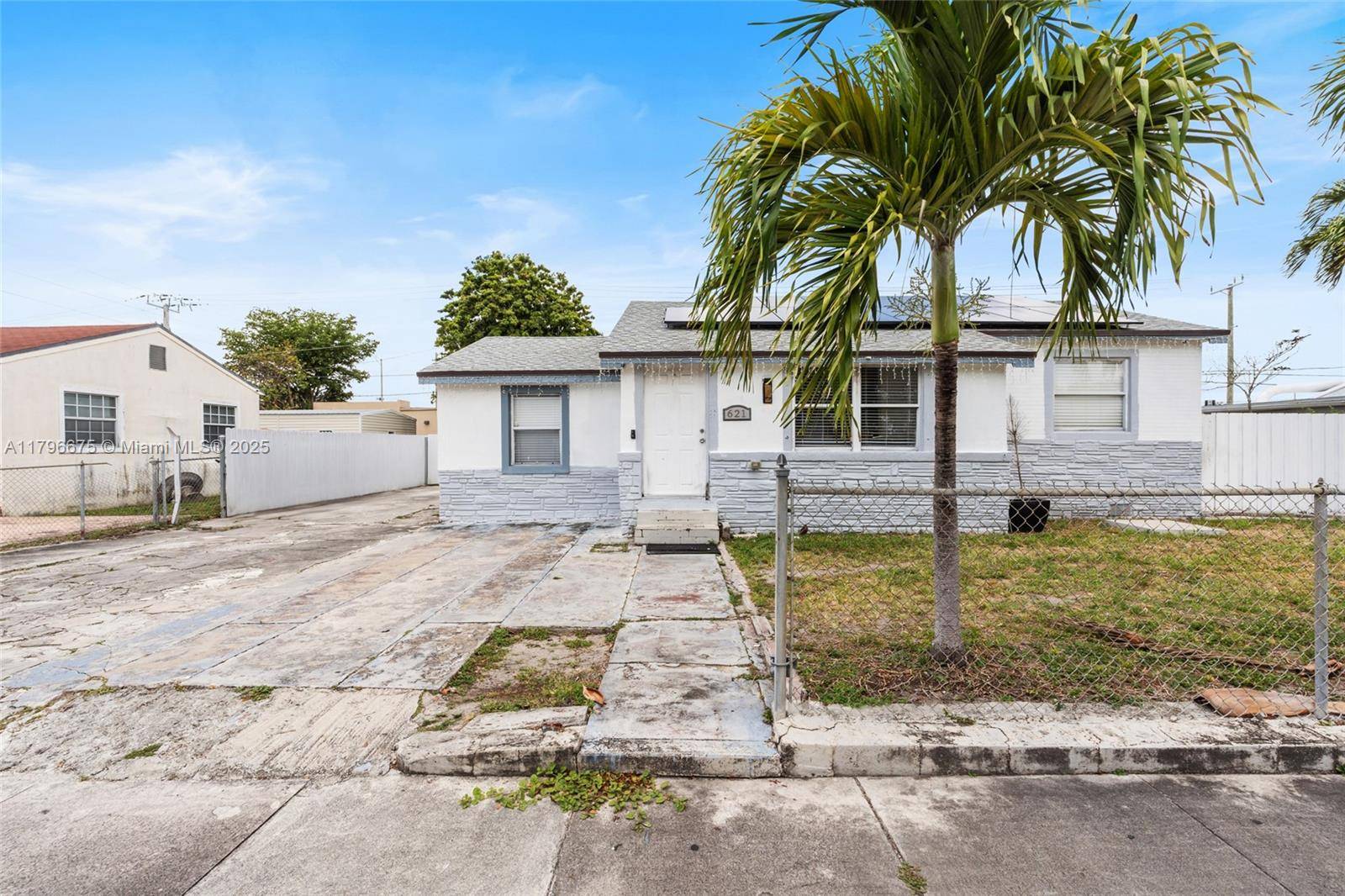 Discover an exceptional income producing opportunity at this charming property located in Hialeah.