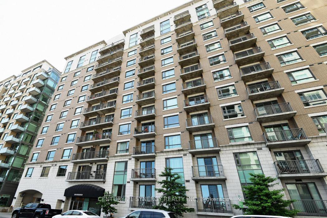 Luxury condo in a superb location.