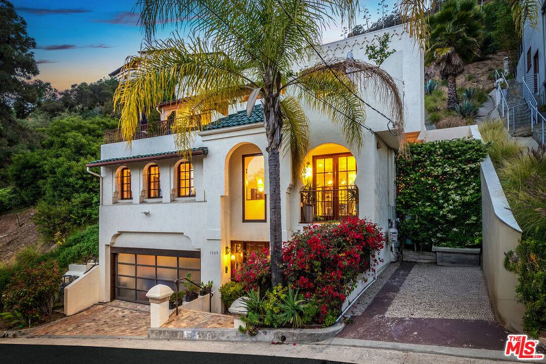 1925   Curson Pl 4BR Hollywood Hills East La