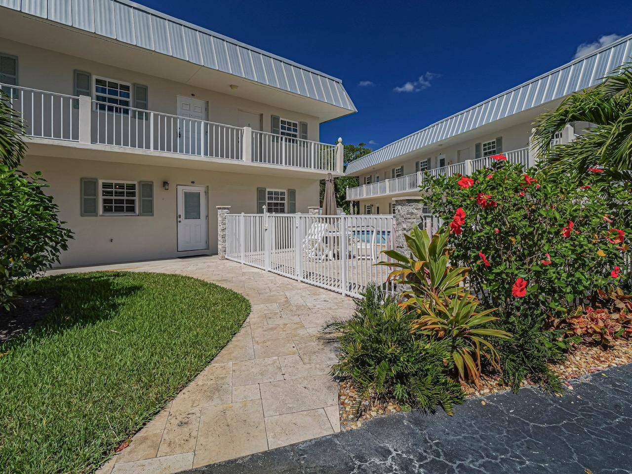 East of A1A, 2 blocks from the best beaches in Indian River County !