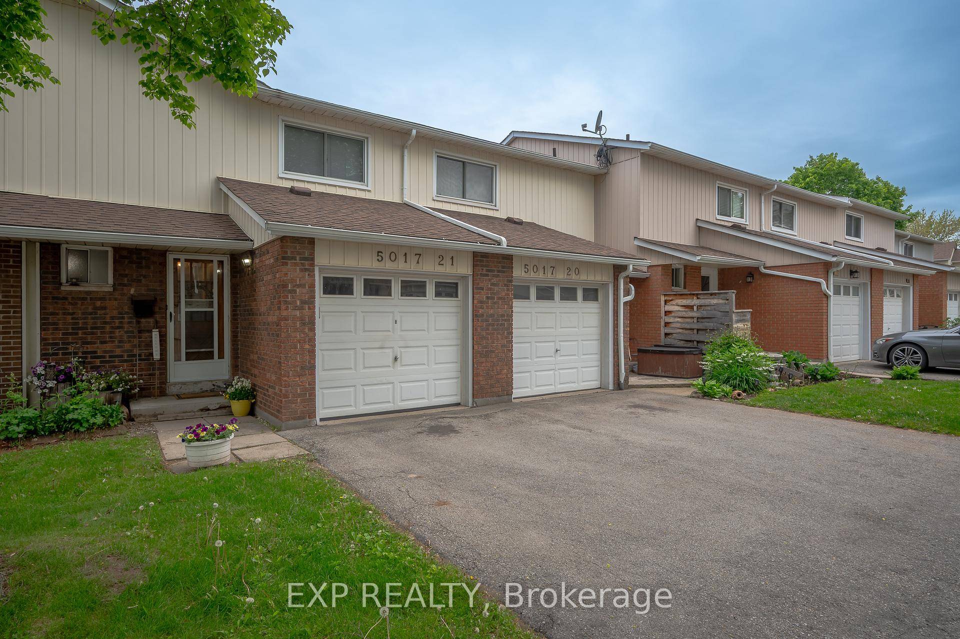 Welcome to this charming 3 bedroom, 2 bath townhome in the heart of South Burlington !