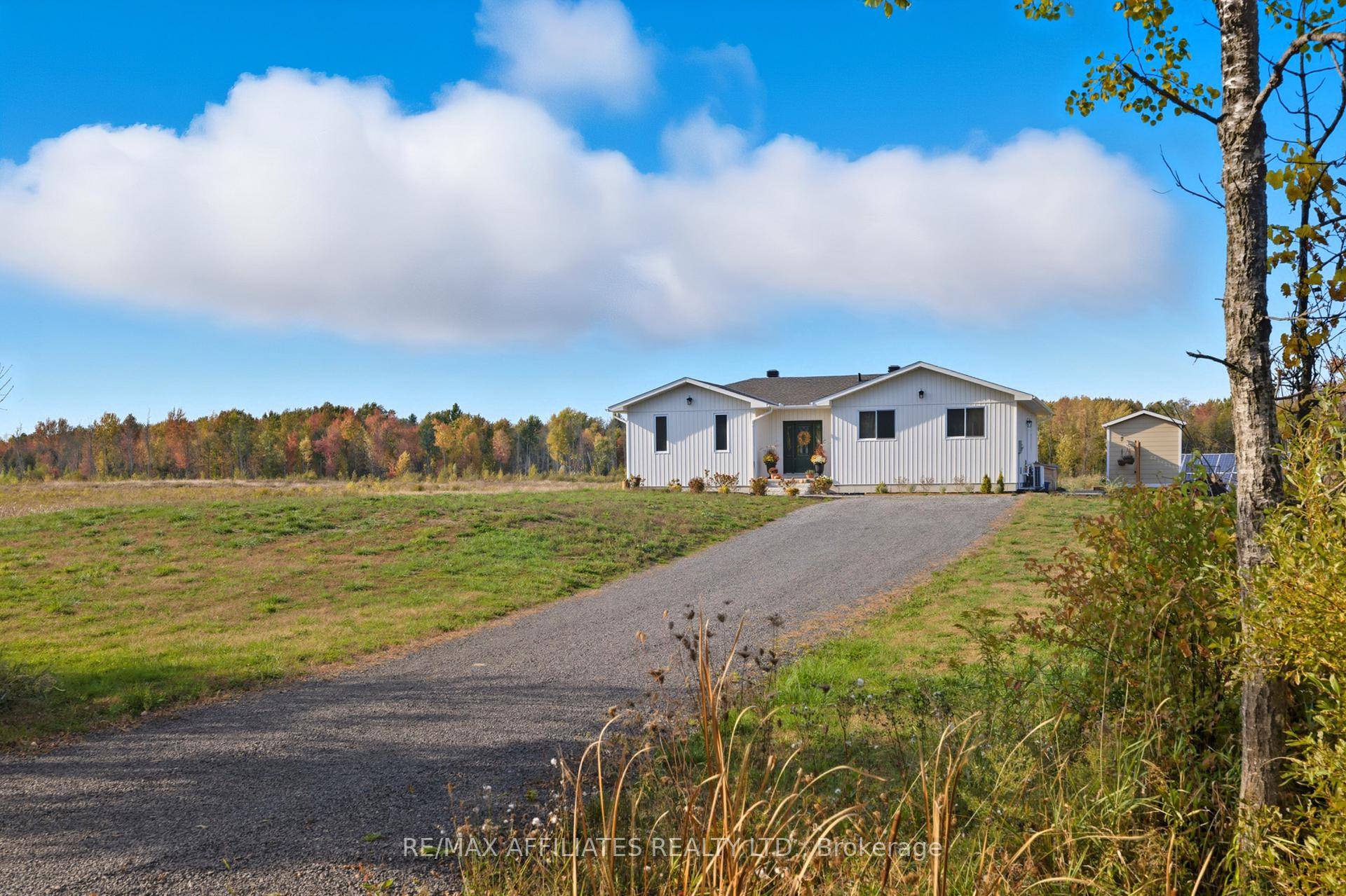 Welcome to a property where nature, privacy, and possibility come together beautifully.