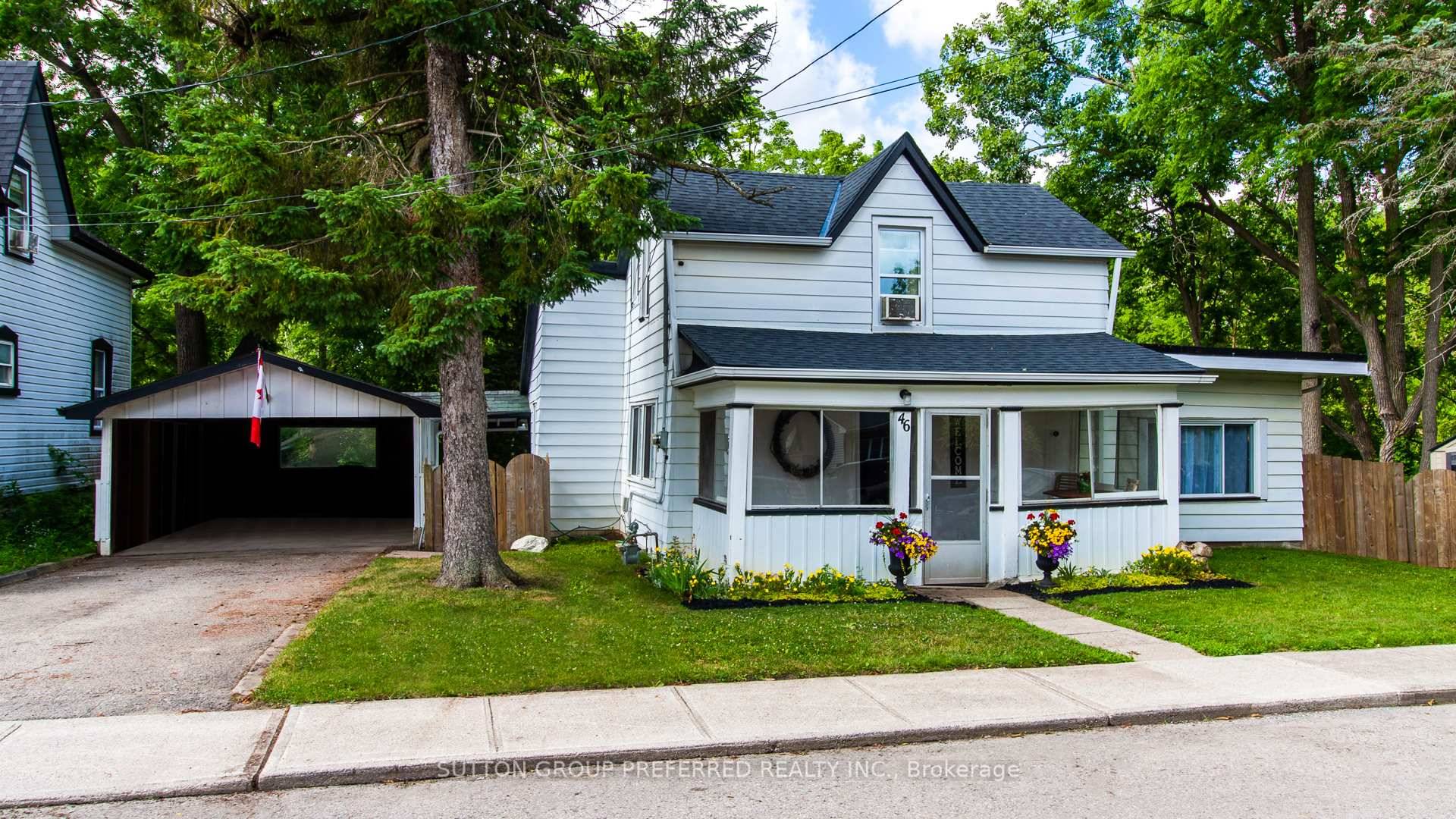 Welcome to your peaceful haven in the heart of St.
