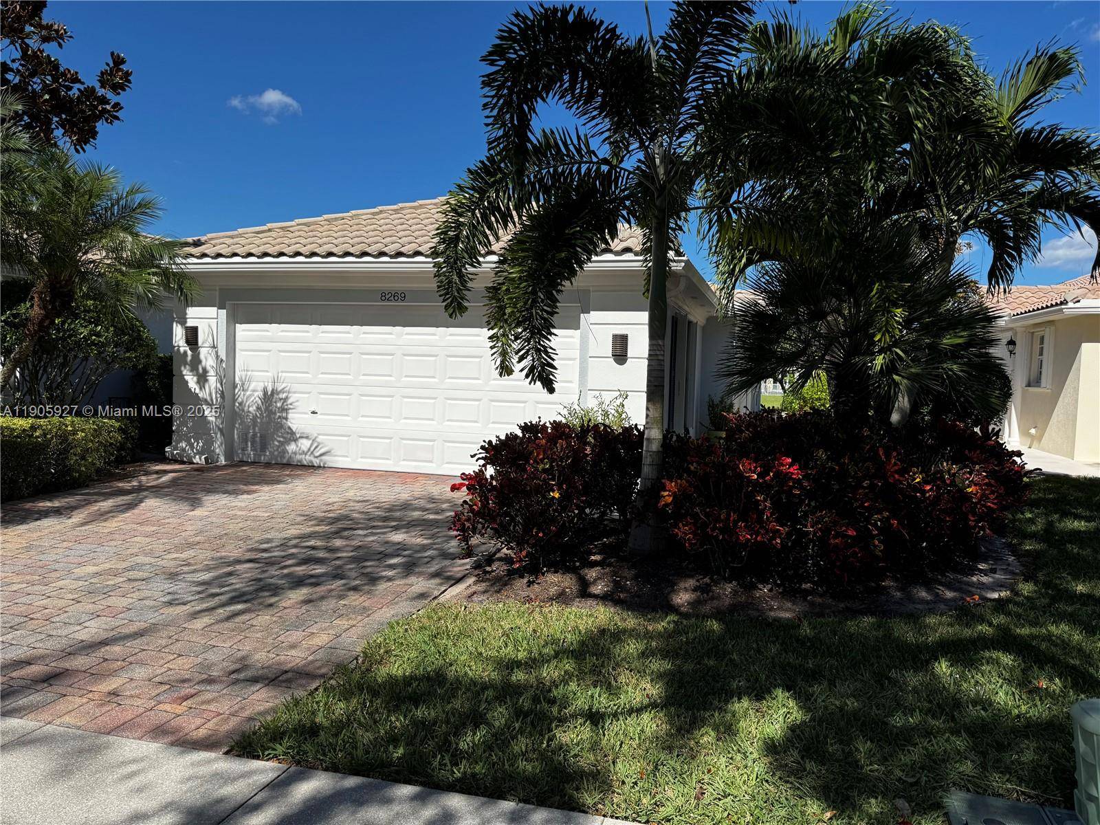 In the gated resort style community of Villagewalk, this beautifully maintained 2 bed 2 bath Capri villa is move in ready and waiting for its new owner.