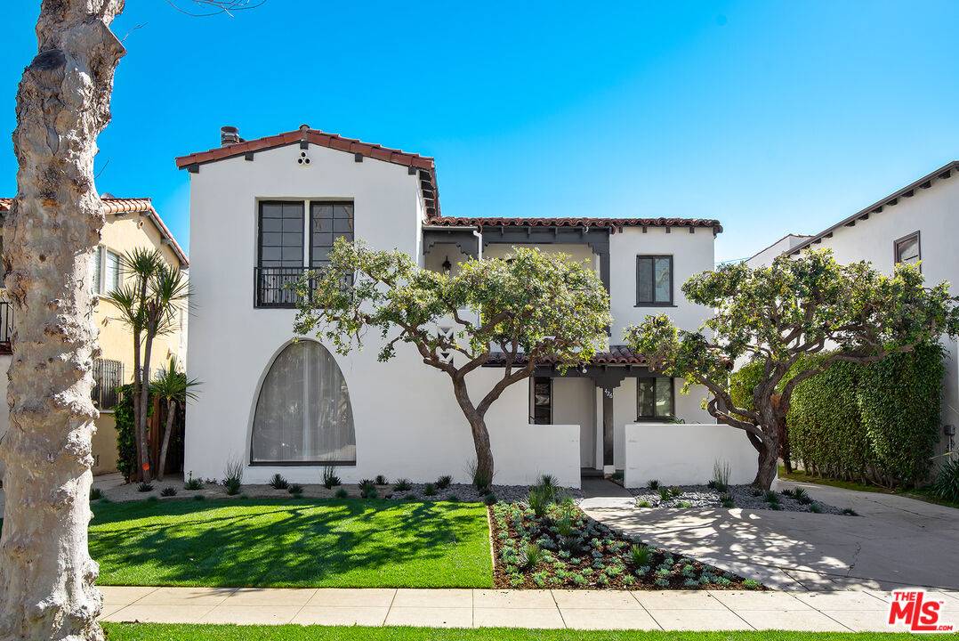 426 S Bedford Dr 6BR Beverly Hills La