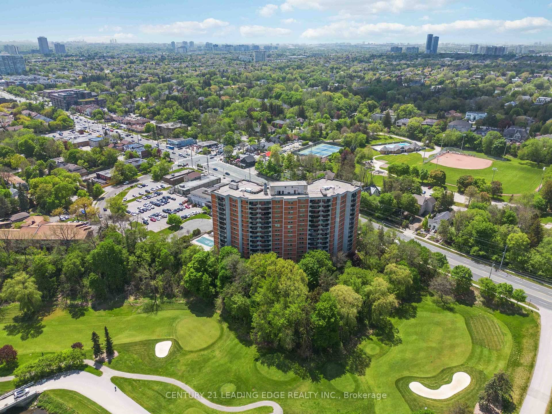 Welcome to The Summit, an exclusive boutique condo residence overlooking the prestigious Toronto Ladies Golf Club in Old Thornhill Village.