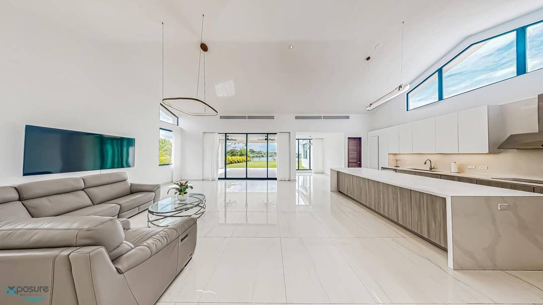 SABANERA DORADO House Dorado