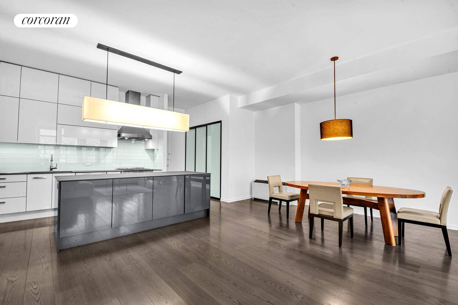Luxurious living in the heart of Chelsea !