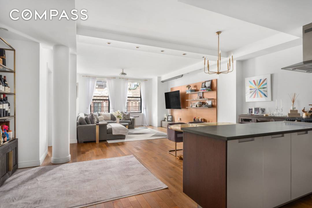 Prime Nomad Madison Square Park 1br 2ba den luxury condo loft.