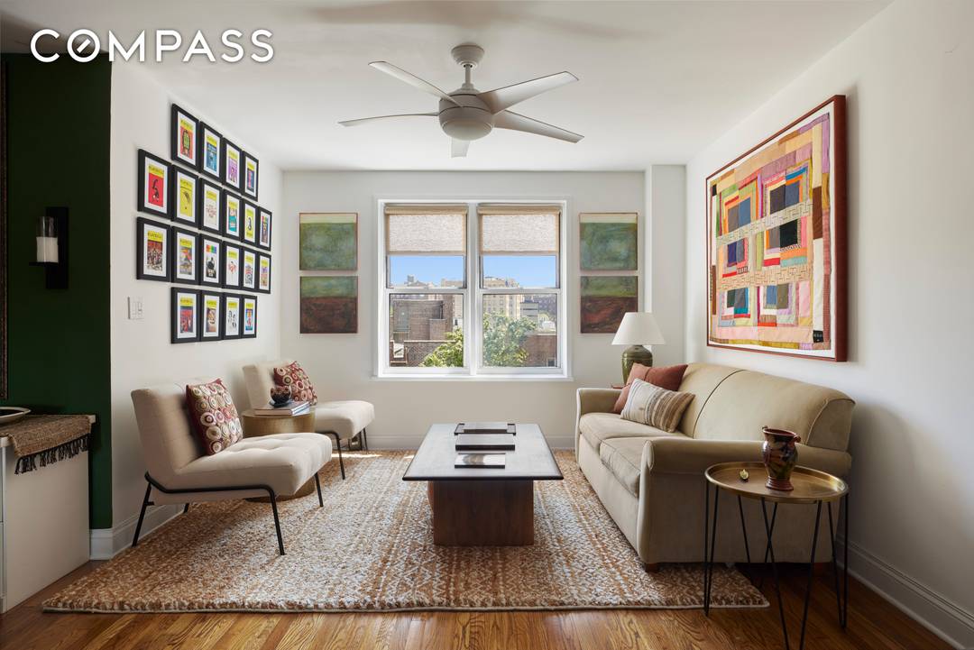 Welcome home ! Sunlit and spacious one bedroom at 66 Overlook Terrace.