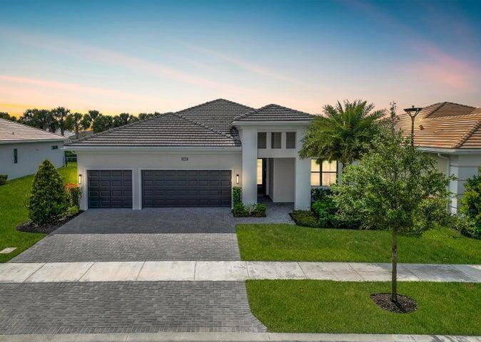 Experience the luxury of living in this exquisite Home.