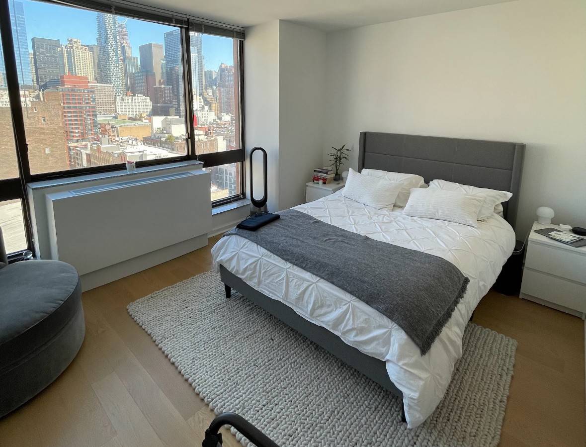 Stunning Corner Unit with Breathtaking Views !