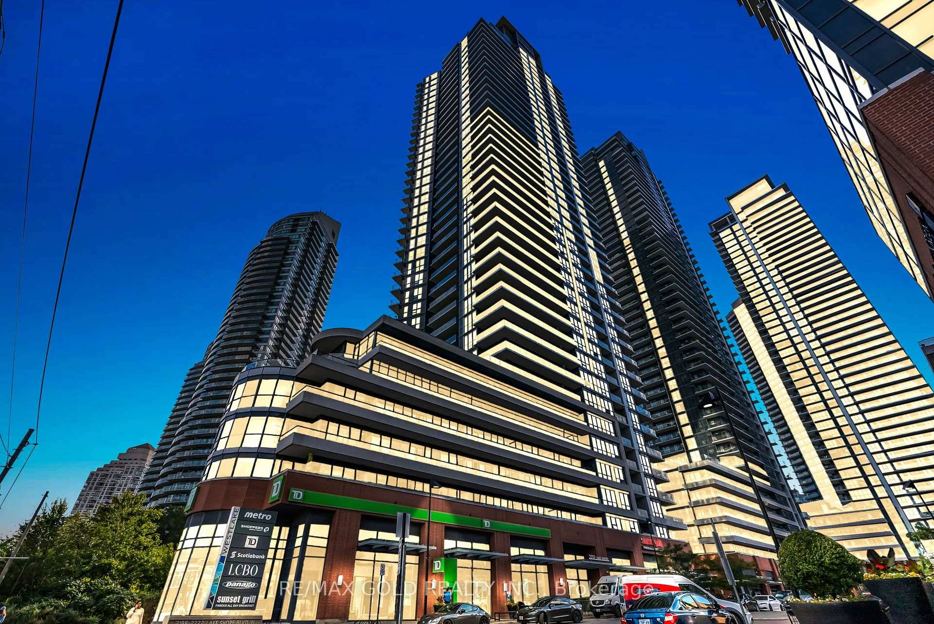 Luxury 2 Bedroom Southwest Suite Unit 806 746 sq.