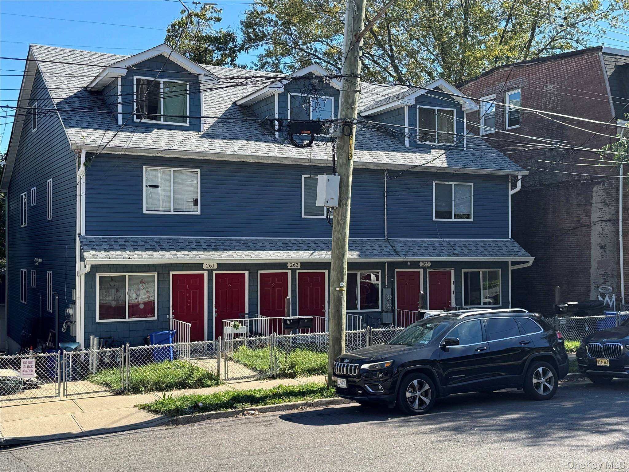 261, 263 amp ; 265 York Avenue New Brighton, Staten Island An exceptional opportunity to acquire a modern, income producing portfolio in the rapidly developing New Brighton section of Staten ...