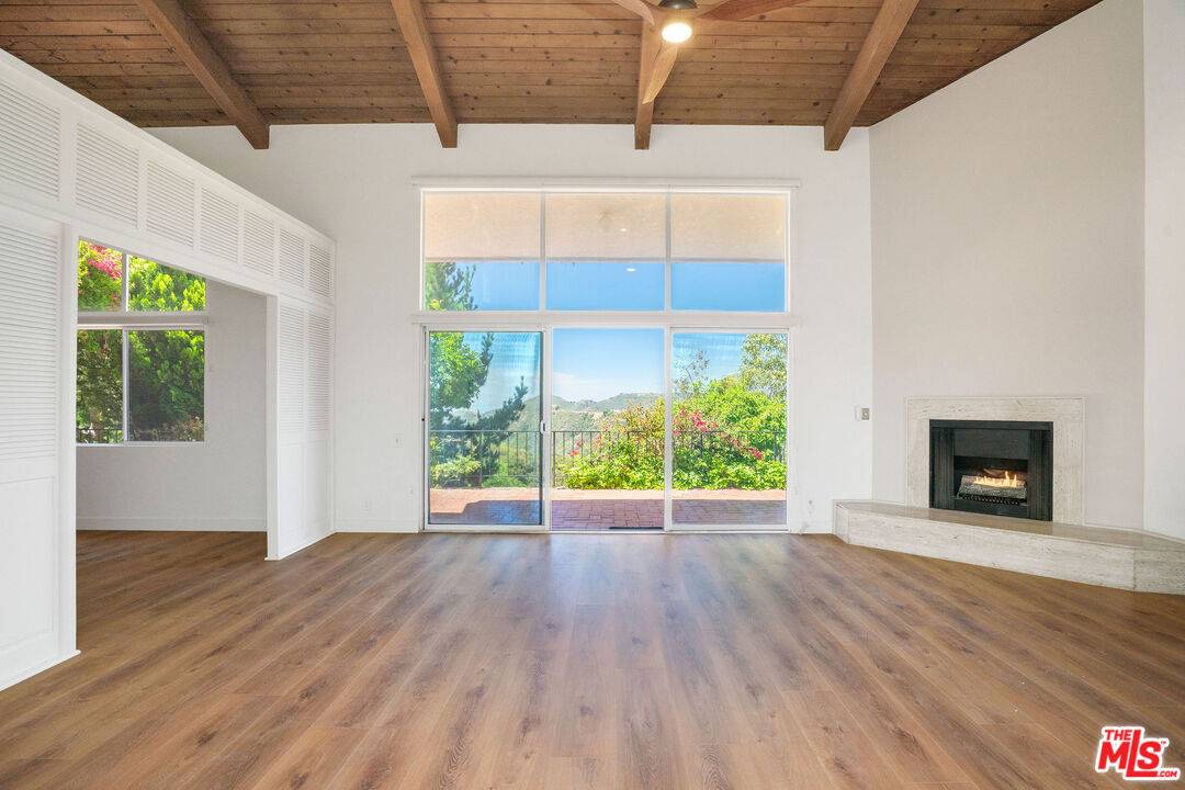 2385   Roscomare Rd 2BR Bel Air La