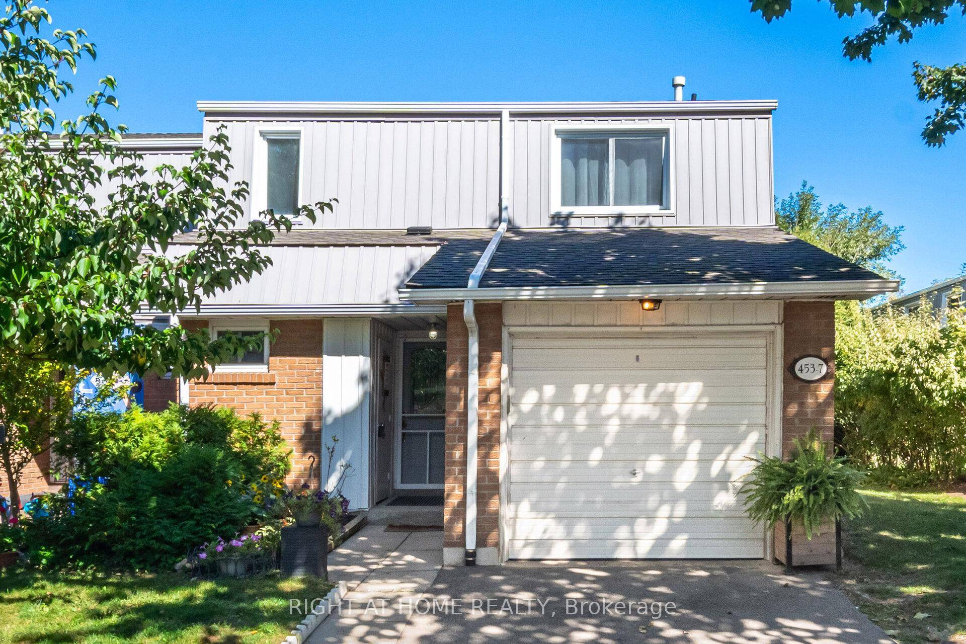 Welcome to this stunning and spacious 3 bedroom corner unit townhome located in South Burlingtons desirable Woodview Park neighborhood !