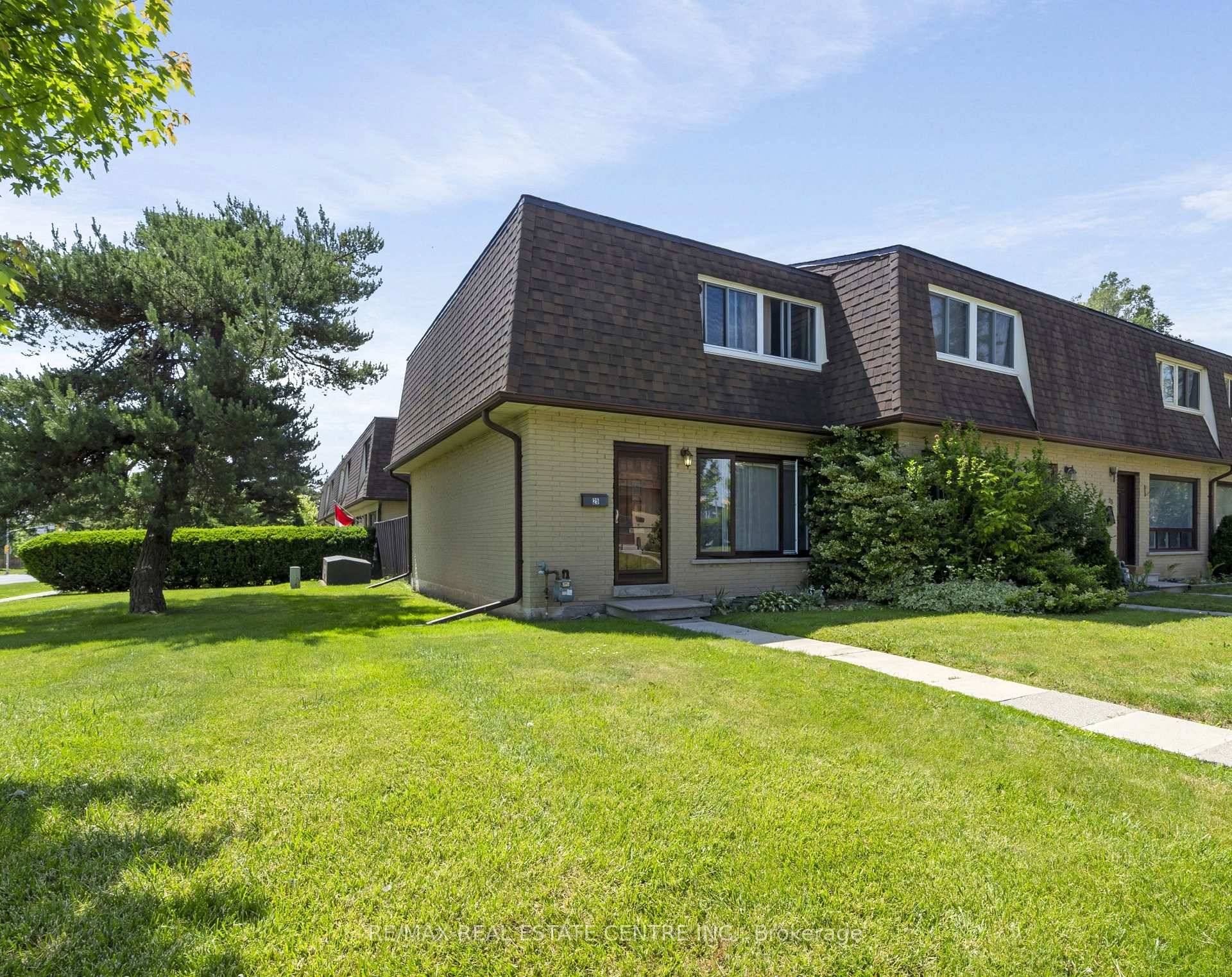 Spacious End Unit Townhome in a Prime Georgetown Location.