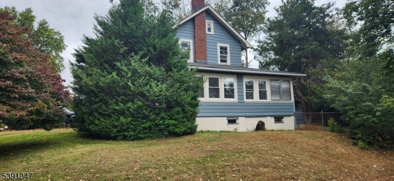 Renovated Single Family Home Features 4 Bedrooms, 3 Baths with New Kitchen and New Floors.