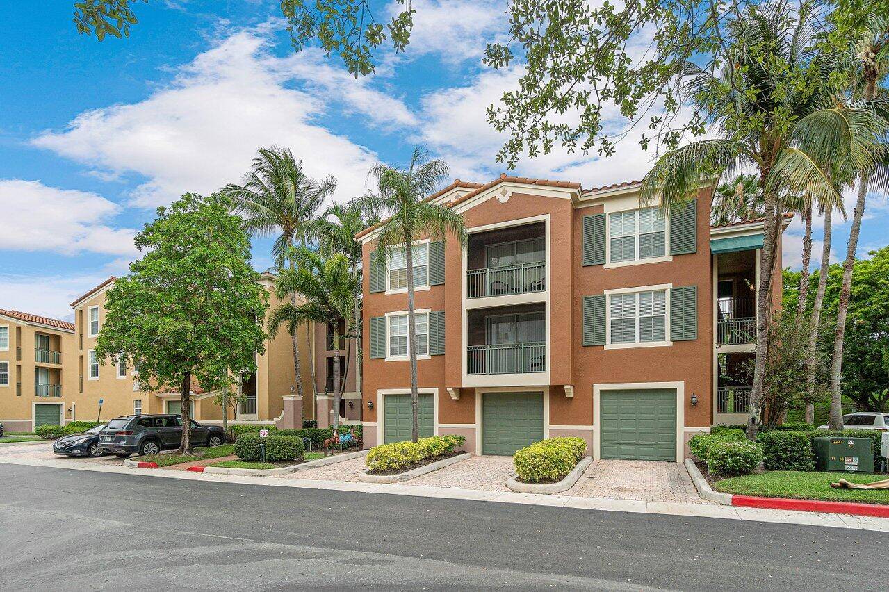 Welcome home to this beautifully maintained 3 bedroom and 2 bathroom condo.