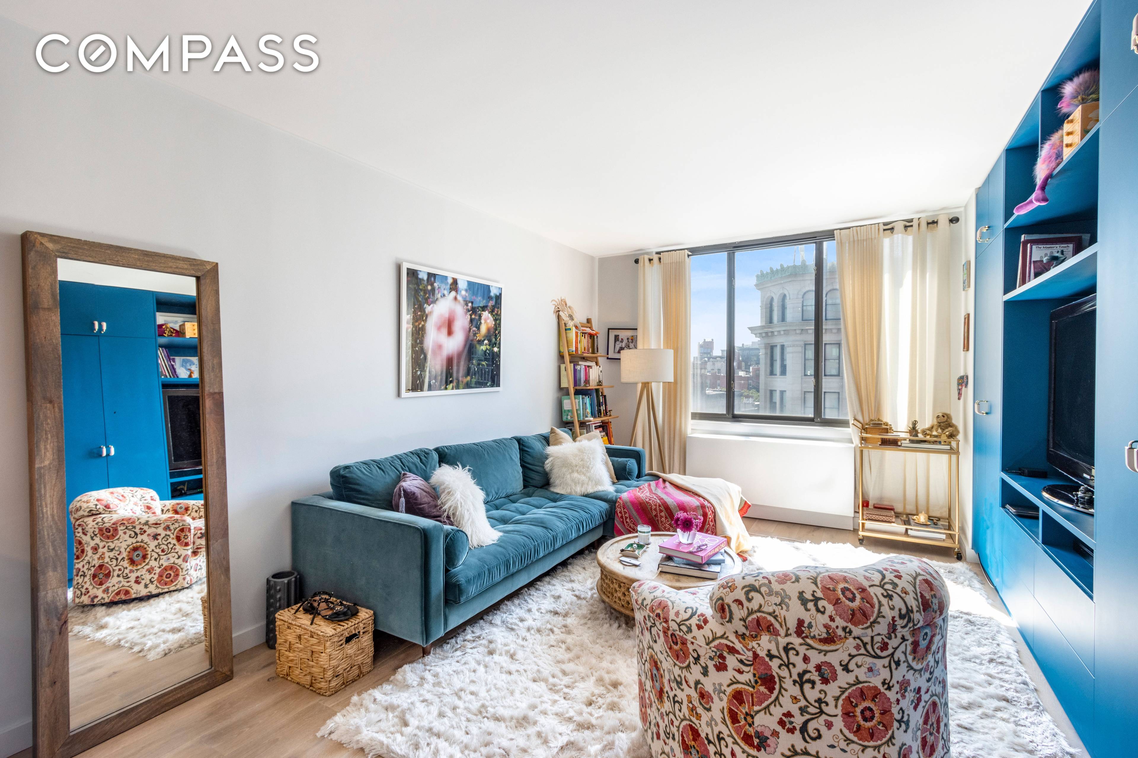 Mint condition, fully furnished one bedroom apartment in the heart of Nolita available for rent !