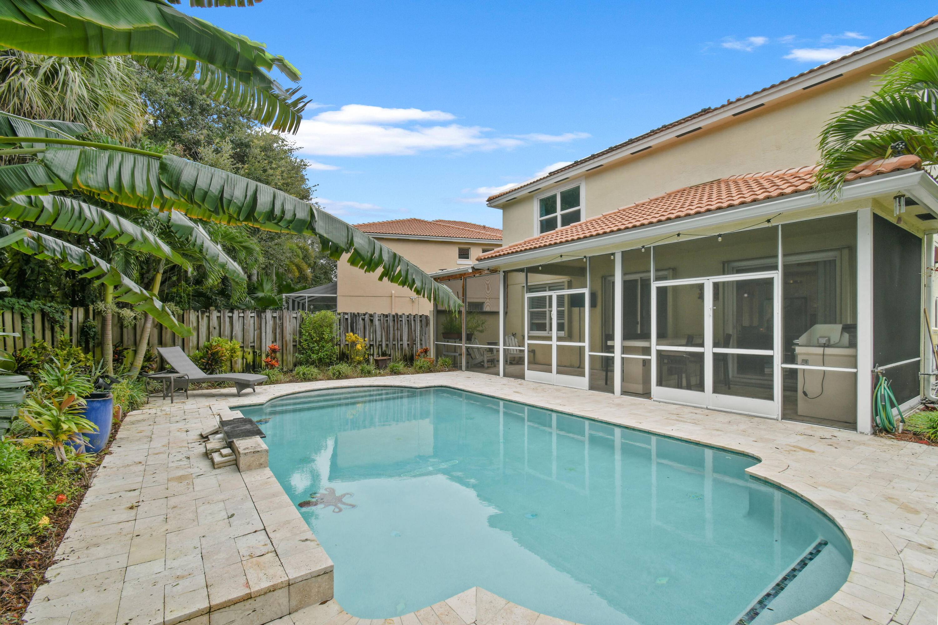 Villa Palma at Northlake is a gated community that welcomes pets and features a small dog park along with sidewalks for leisurely strolls.