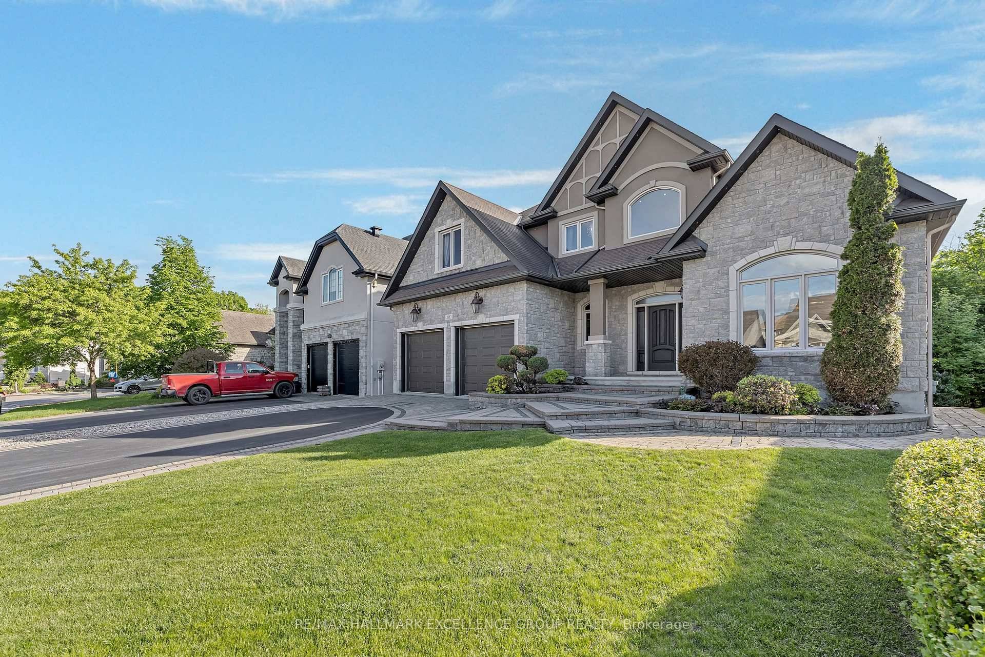 Welcome to this stunning luxury walk out home, offering the perfect blend of upscale design, resort style amenities, and total privacy backing onto a forest with no rear neighbours.