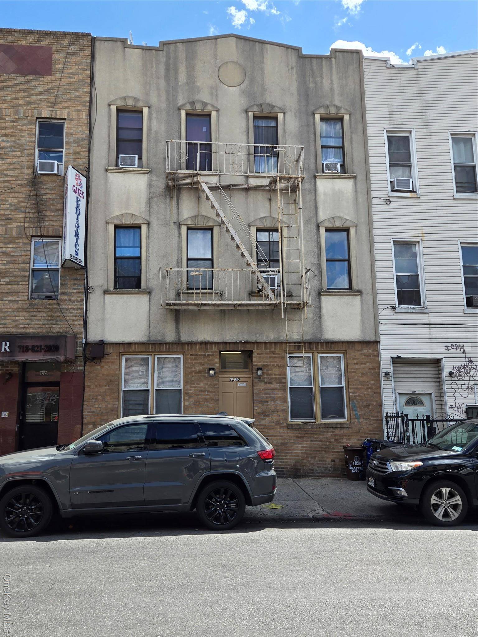 Don t miss this solid 6 family multifamily property located in the heart of Bushwick, one of Brooklyn s most dynamic and rapidly growing neighborhoods.