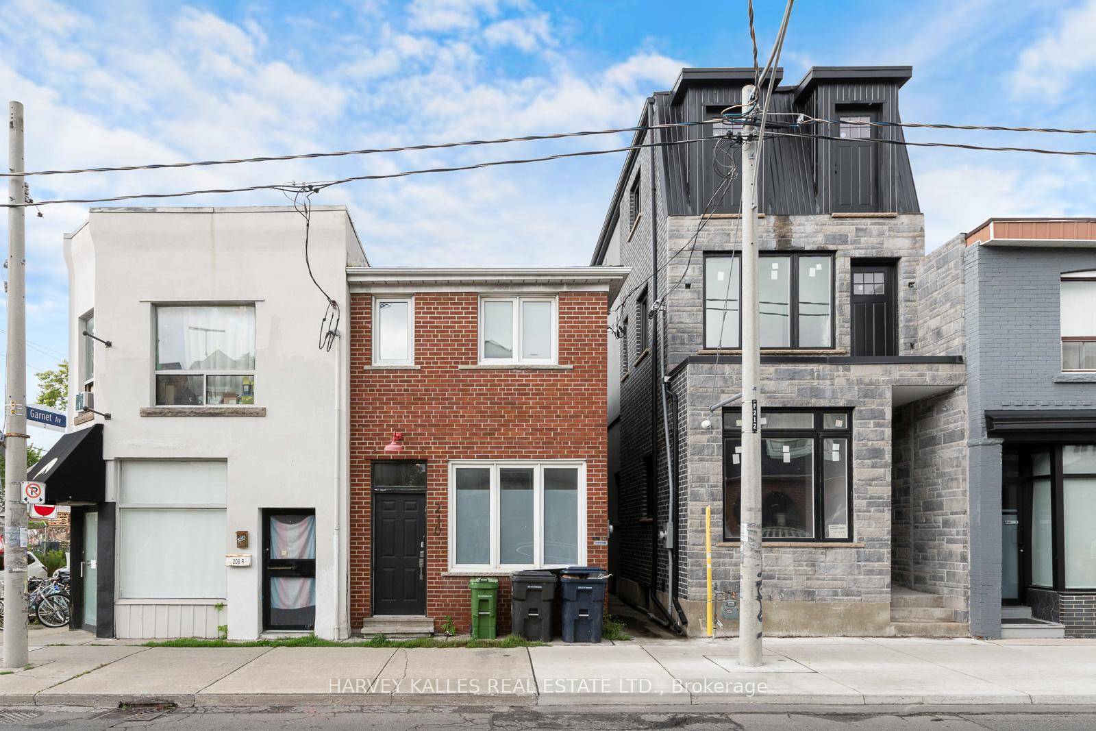 Private entrance ! Renovated spacious amp ; bright one bedroom, one bathroom.