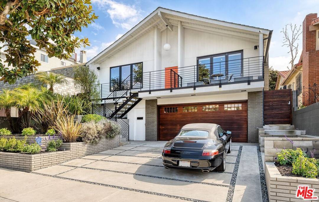 7826 W 80th St 3BR Playa Del Rey La