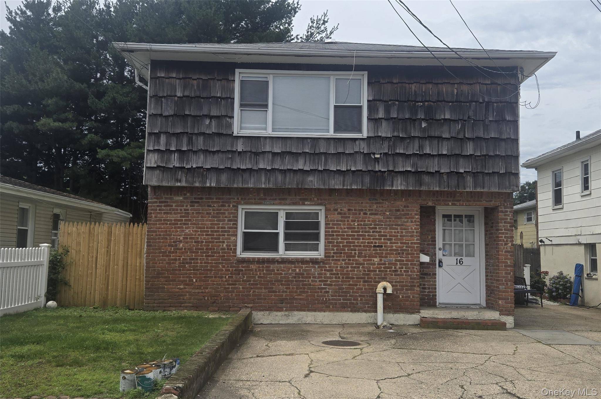 Updated single family house on a cul de sac features 5 bedrooms and 3 full bathrooms in the beautiful town of Bayville off the Long Island Sound.