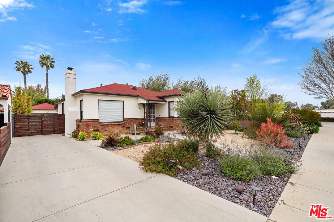 2431   Pier Ave 2BR Santa Monica La