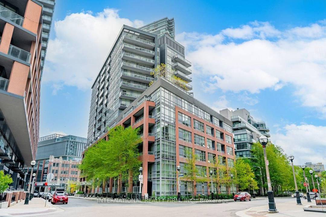 Prime Downtown Location Condo with Luxury Living.