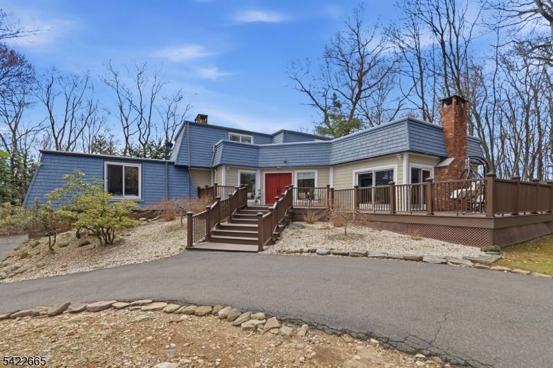 Tucked away in one of the most sought after pockets of Urban Farms Market Basket, this exceptional residence offers a rare blend of privacy, space, and timeless appeal.