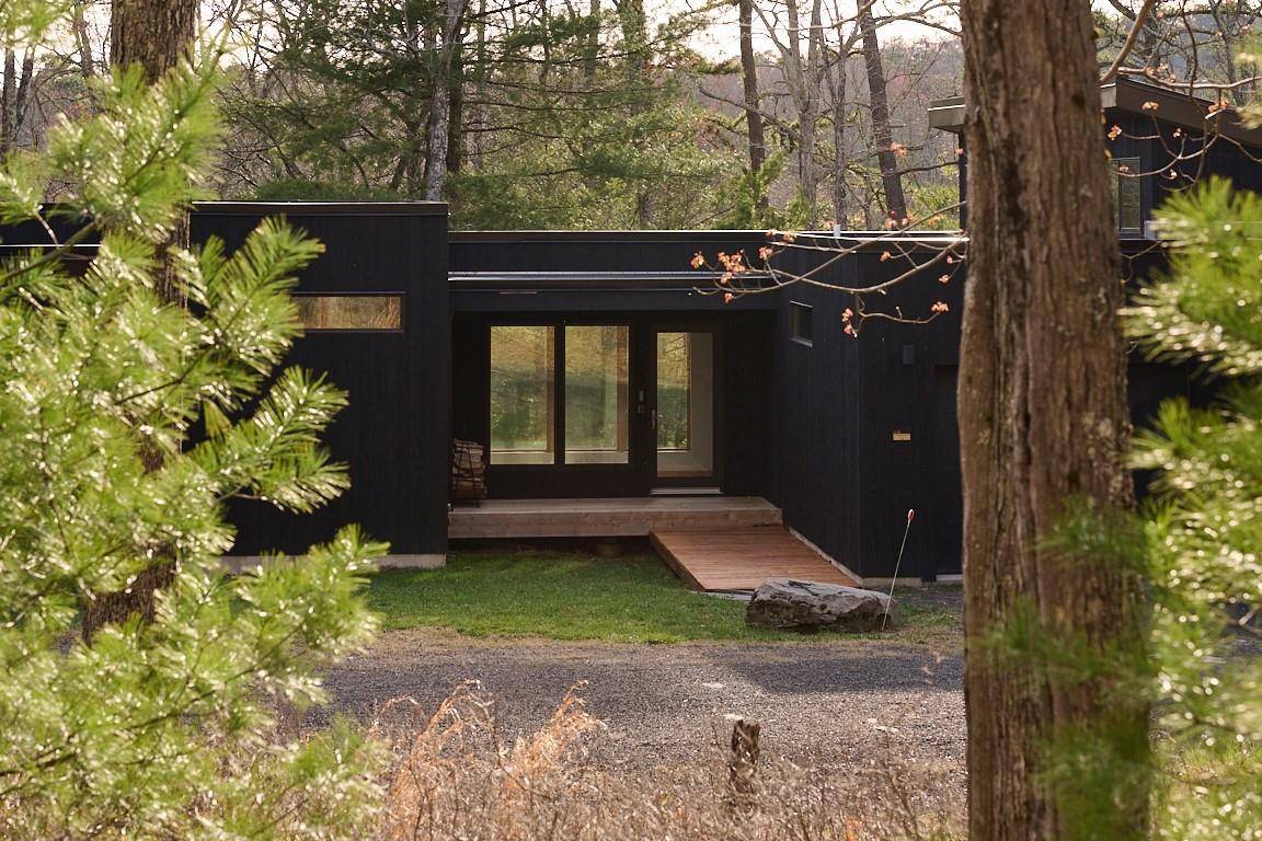 This is Straylight, an architect designed retreat steeped in modernist history.