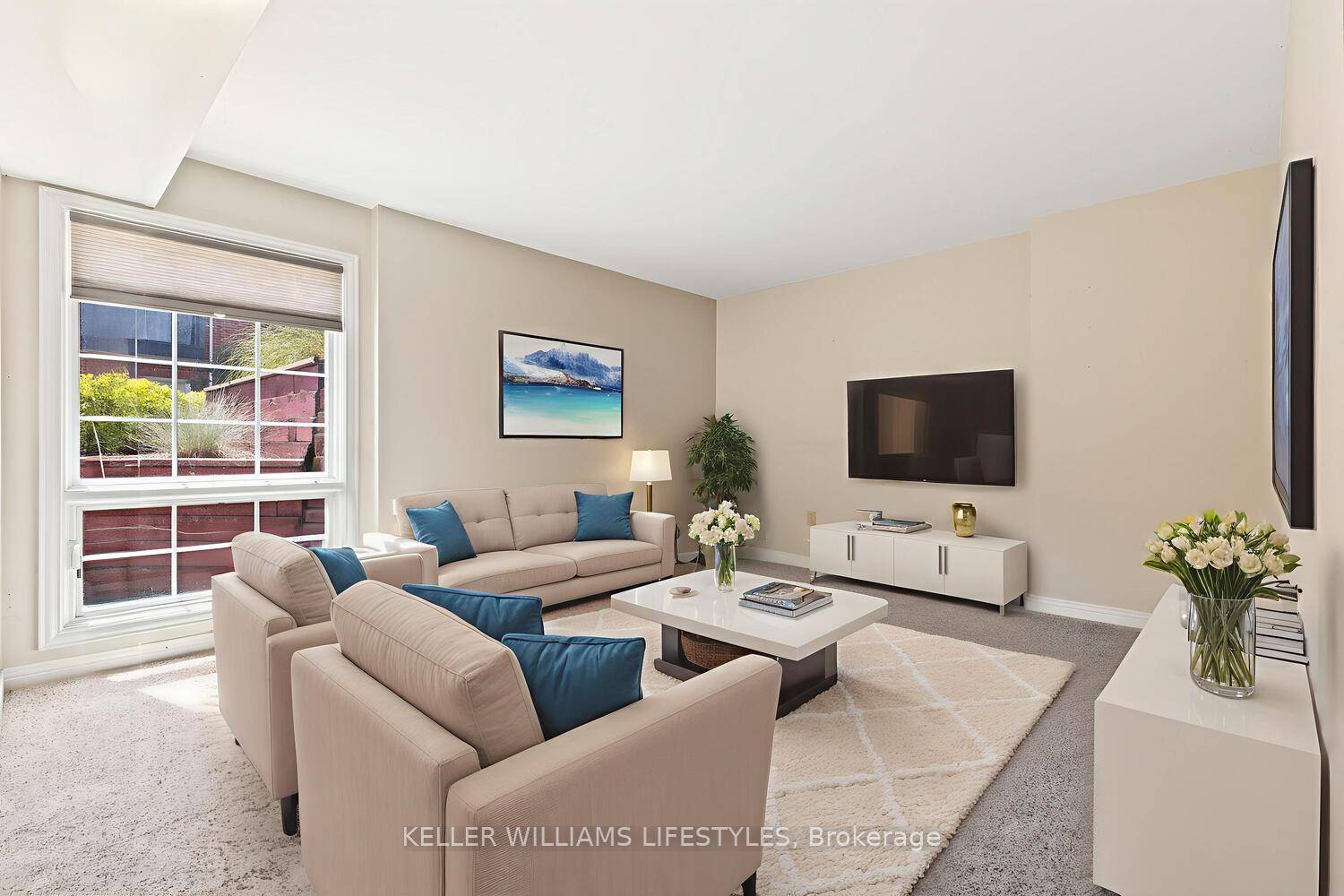 Located in desirable North London, this uniquely designed 3 bedroom, 2 2 bathroom condo offers approximately 2, 211 sq ft of finished living space across three well designed levels.