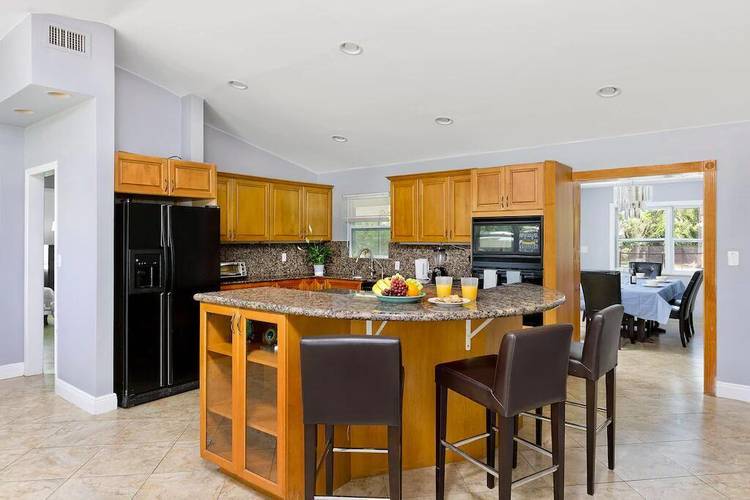 Welcome to this beautifully maintained rental home in the Boca Raton Hills community of East Boca.