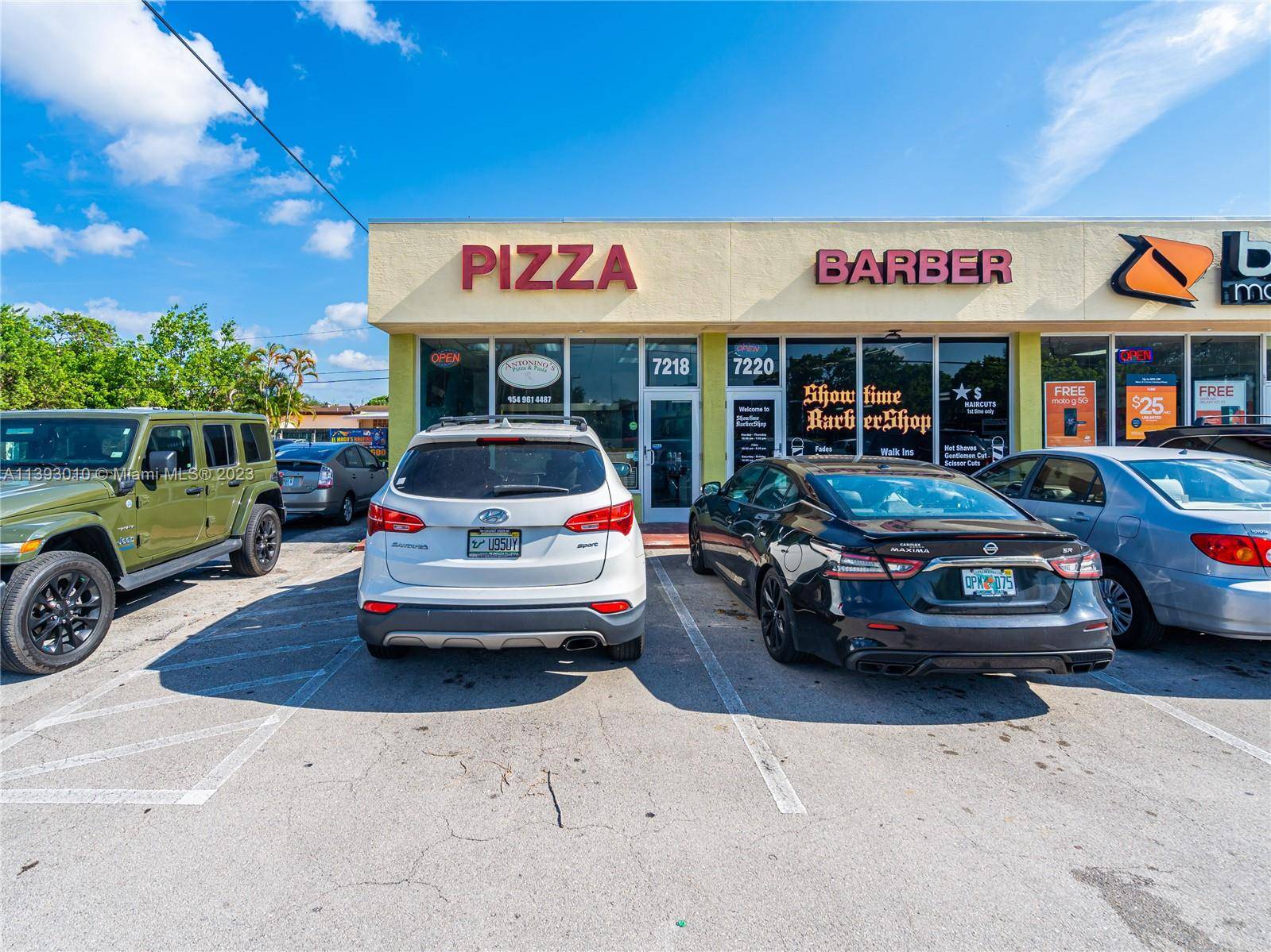 Rare opportunity ! Antoninos Pizzeria on Taft St.