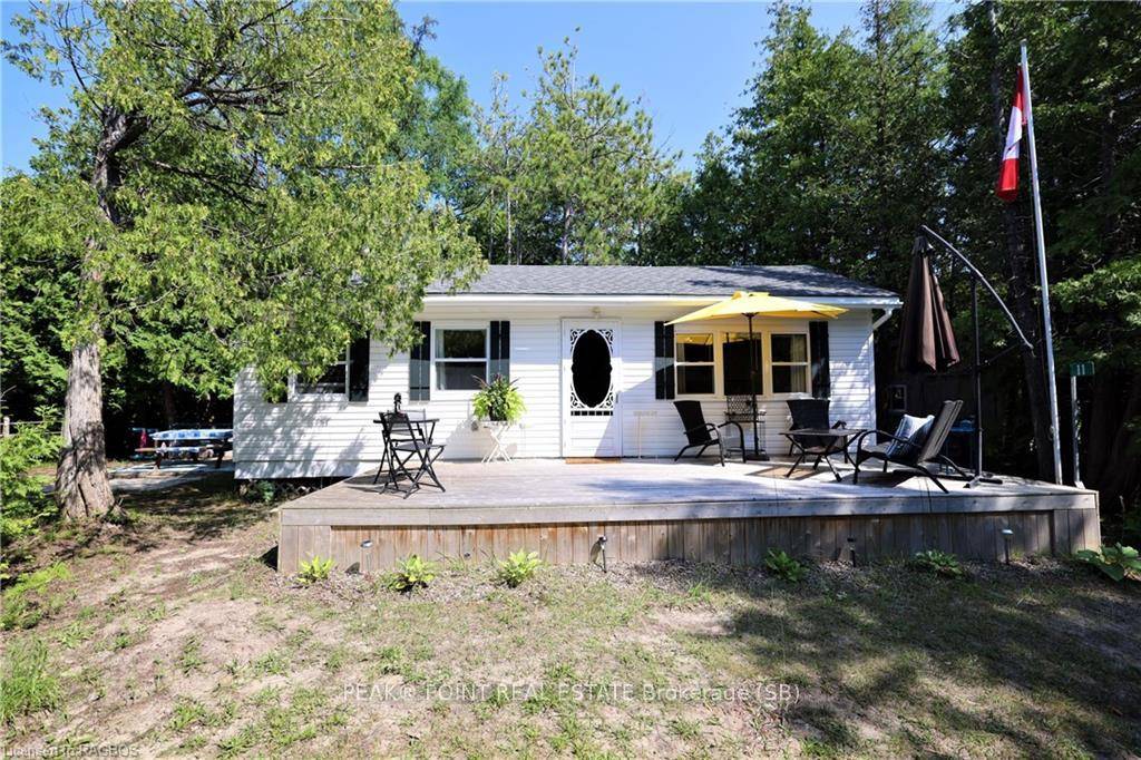 Looking for a Fabulous Leased Land Cottage ?