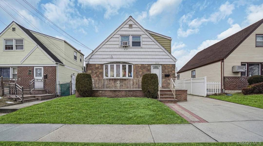 Completely renovated and move in ready, 82 68 Little Neck Parkway offers expansive living in a prime Floral Park location.