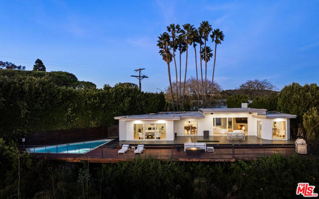 10134 Angelo View Drive 4BR Beverly Hills Post Office | B.H.P.O. La