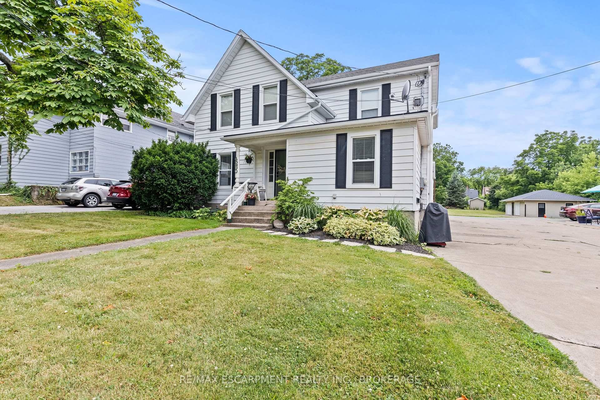 Excellent Investment Opportunity in the Heart of Beamsville !
