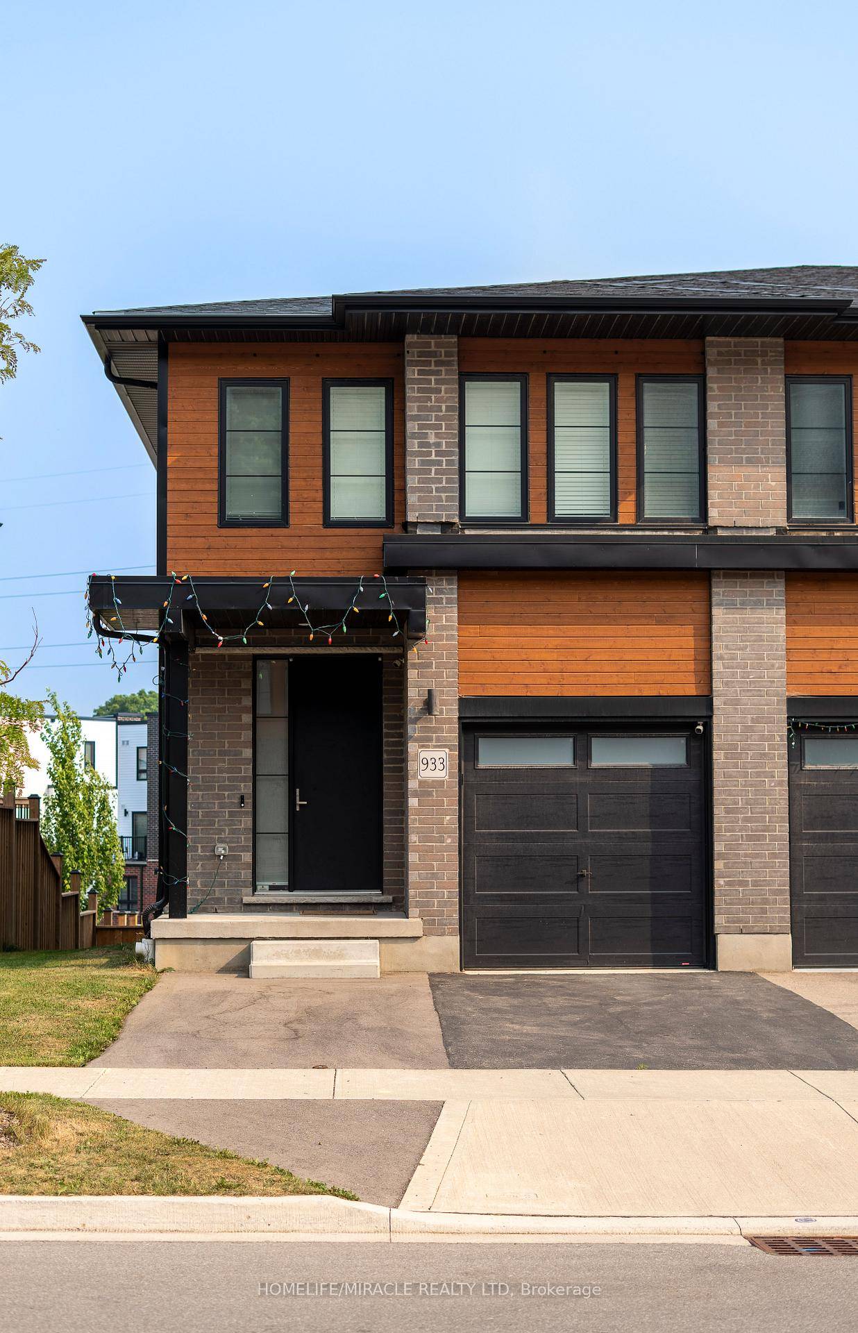 Just Like a Model Home in Doon area.
