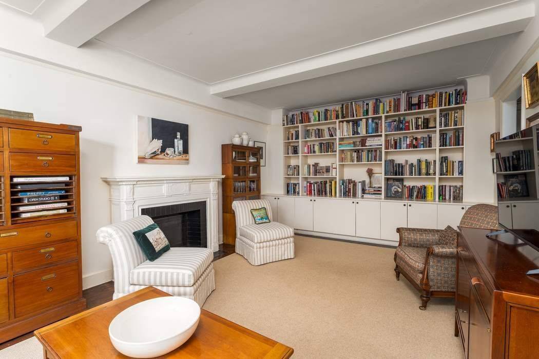 Located in a charming pre war cooperative, this oversized one bedroom has a newly renovated kitchen and bathroom and is move in ready.